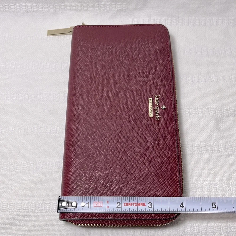 Authentic KATE SPADE ♠️ wallet - Picture 8 of 8